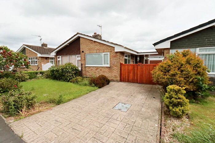 2 Bedroom Detached Bungalow For Sale In Grovehill Road, Filey, YO14