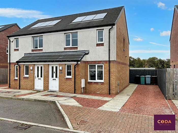 3 Bedroom Semi-Detached House For Sale In Gartmill Crescent, Moodiesburn, Glasgow, G69