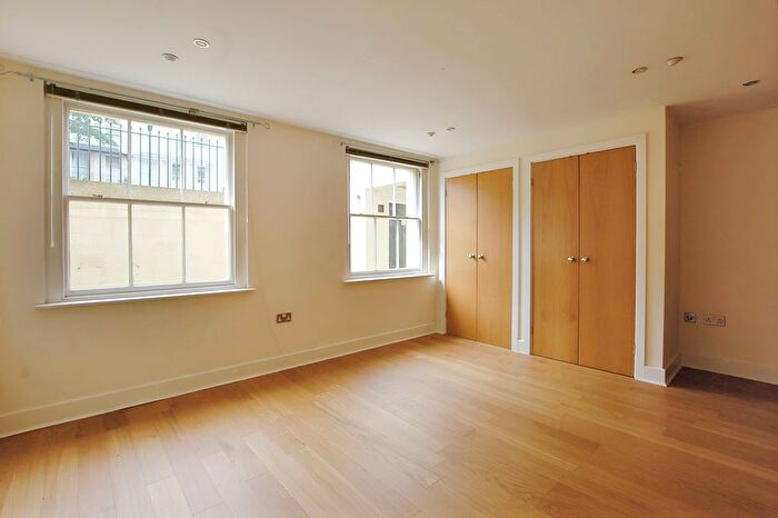 2 Bedroom Flat For Sale In Evesham Road, Cheltenham, GL52