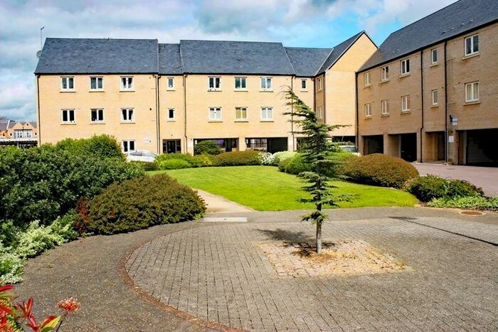 2 Bedroom Flat To Rent In Skipper Way, Little Paxton, St Neots, PE19