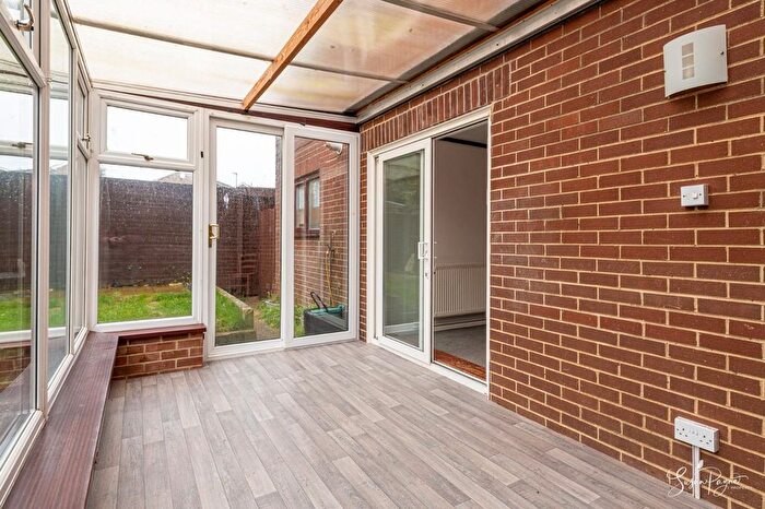 2 Bedroom End Of Terrace House For Sale In Jeals Lane, Sandown, PO36