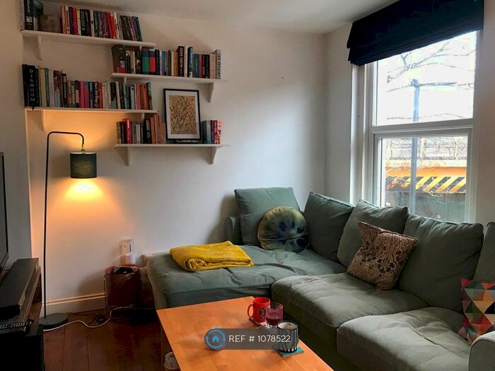 2 Bedroom Maisonette To Rent In Forster Road, London, N17