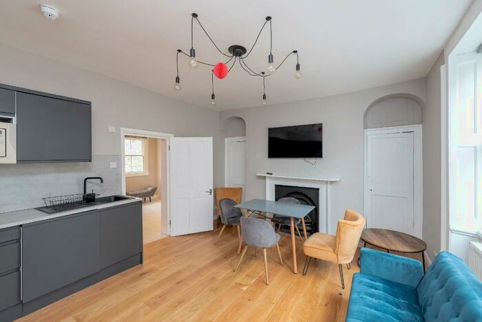 3 Bedroom Duplex To Rent In Chapel Row, Bath, Somerset, BA1