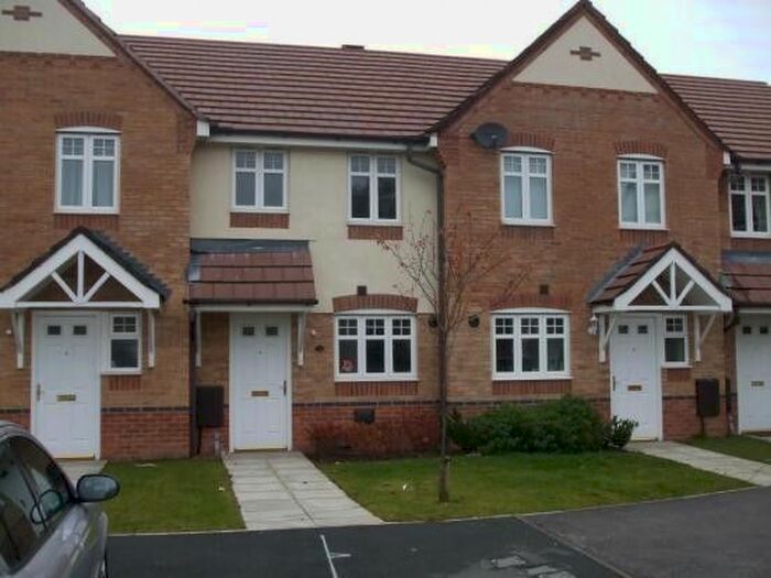 2 Bedroom Mews House To Rent In Wyredale Close, Platt Bridge, WN2
