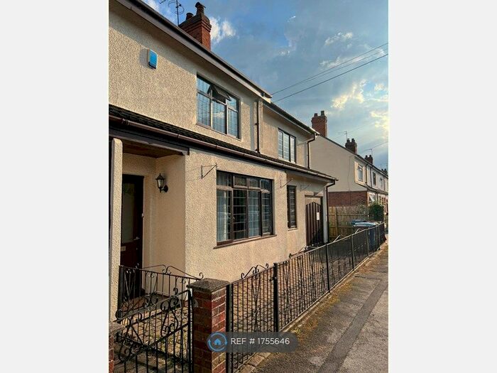 5 Bedroom End Of Terrace House To Rent In Mons Street, Hull, HU5