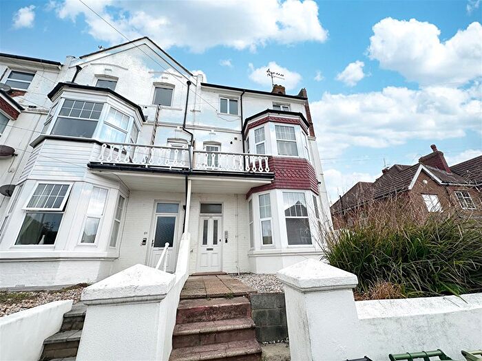 2 Bedroom Flat To Rent In Cantelupe Road, Bexhill On Sea, TN40