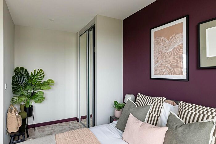 2 Bedroom Apartment To Rent In Ellen Street, Hove, East Sussex, BN3