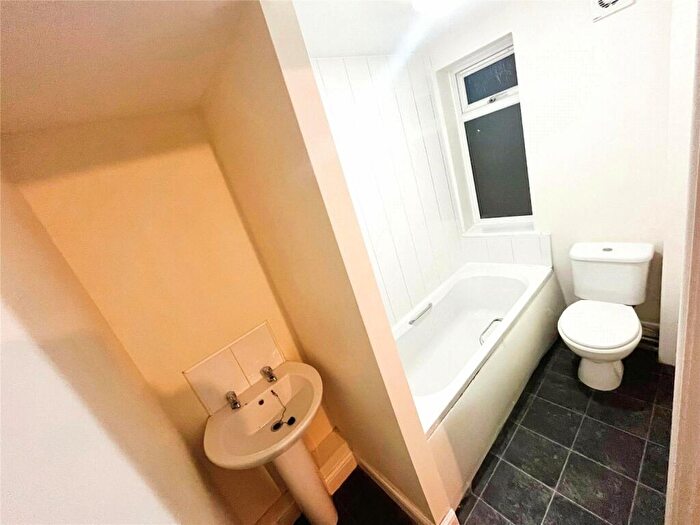 1 Bedroom Terraced House To Rent In Cusworth Road, Doncaster, South Yorkshire, DN5