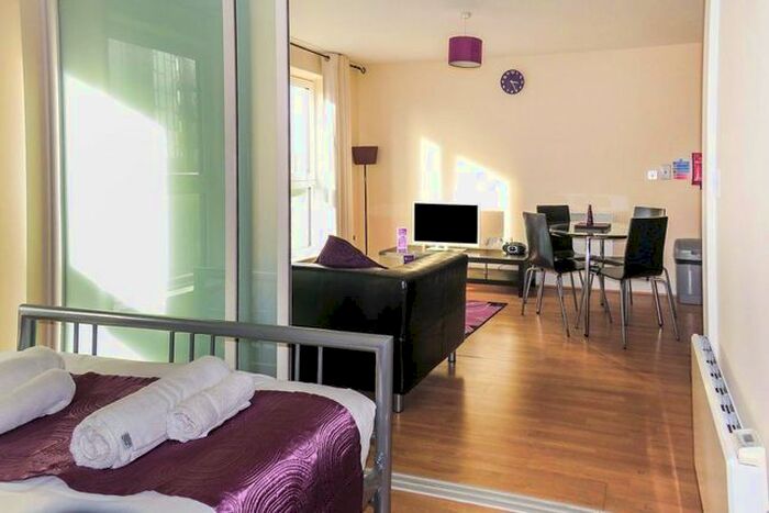 Studio To Rent In Skyline Plaza, Alencon Link, Basingstoke RG21