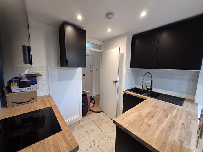 2 Bedroom Flat To Rent In Ealing Village, Ealing, London, W5