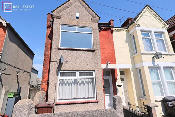 3 Bedroom End Of Terrace House For Sale In Canterbury Street, Gillingham, ME7