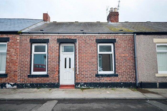 3 Bedroom Cottage To Rent In Willmore Street, Sunderland, SR4