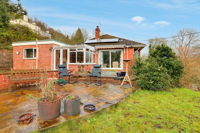 3 Bedroom Detached Bungalow For Sale In Jubilee Road, Mitcheldean, Gloucestershire., GL17