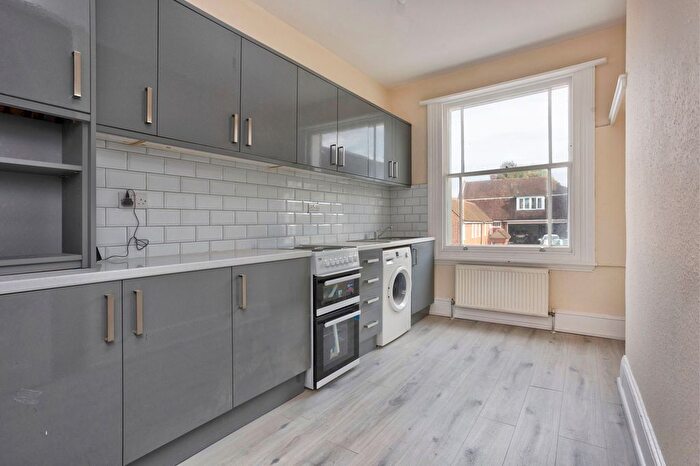 1 Bedroom Flat To Rent In Lansdowne Street, Hove, BN3