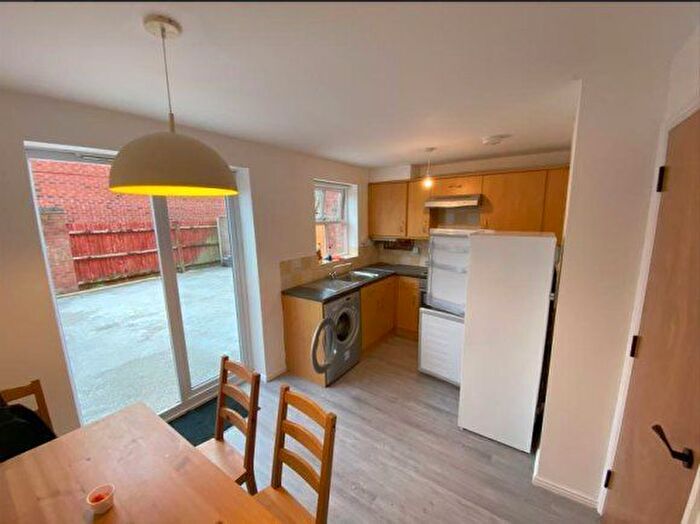 4 Bedroom Semi Detached House To Rent In Wright Way, Bristol, South Gloucestershire, BS16