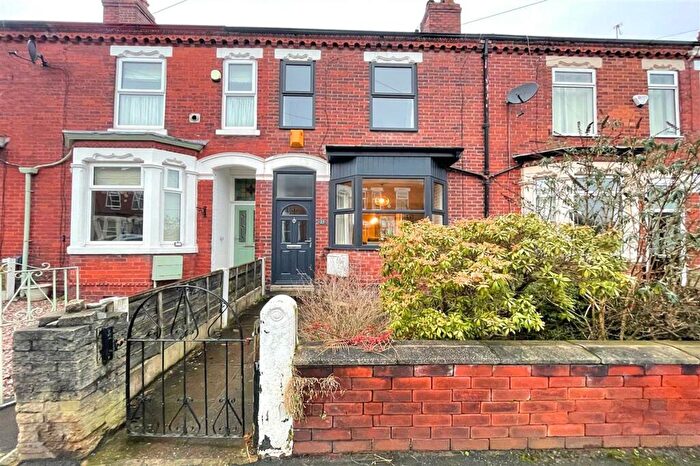3 Bedroom Terraced House For Sale In Meadows Road, Sale, M33