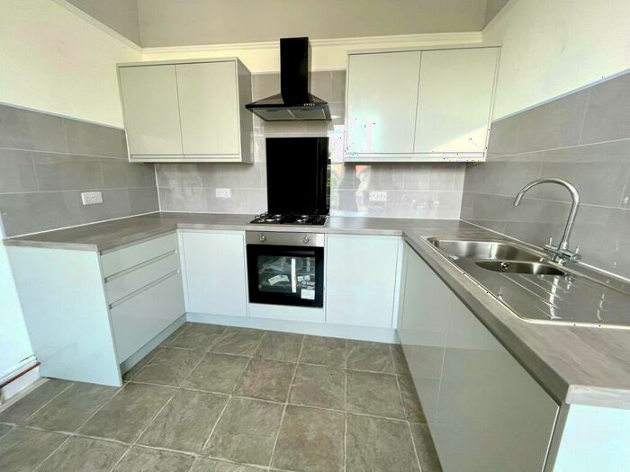 2 Bedroom Flat To Rent In Lloyd Street, Llandudno, LL30