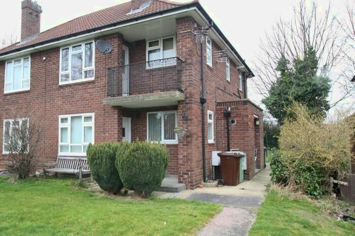 1 Bedroom Flat To Rent In Field House Drive, Moortown, Leeds LS17