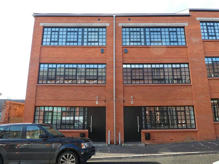 3 Bedroom Terraced House To Rent In Pemberton Street, Jewellery Quarter, Birmingham, B18