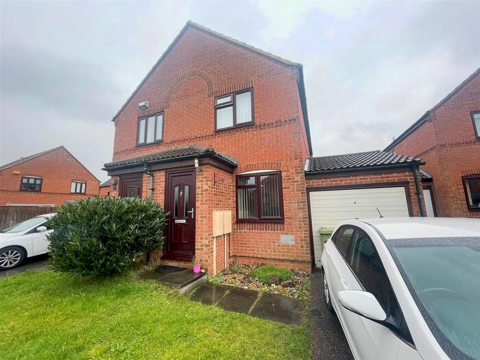 2 Bedroom Semi-Detached House To Rent In Coggeshall Grove, Wavendon Gate, Milton Keynes, MK7