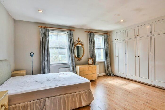 4 Bedroom Flat To Rent In Pembroke Road, Kensington, London, W8