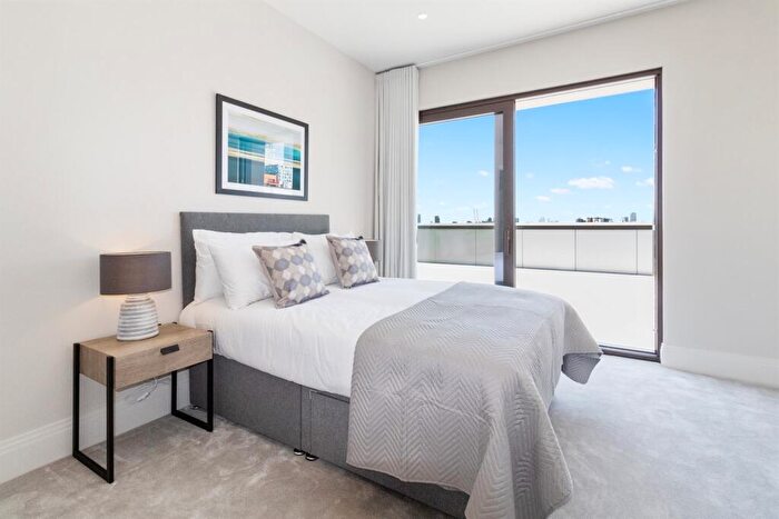 2 Bedroom Apartment To Rent In Dock East, Selsdon Way, E14