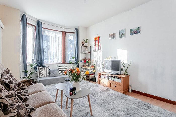 1 Bedroom Flat For Sale In Restalrig Road, Edinburgh, EH7