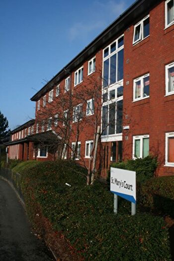 1 Bedroom Flat To Rent In St Mary's Court, Oldham, OL1