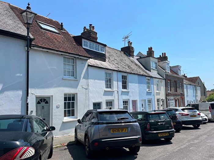 3 Bedroom Terraced House For Sale In Arun Street, Arundel, BN18