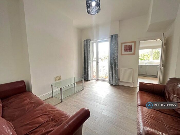 5 Bedroom End Of Terrace House To Rent In Cambridge Road, Bristol, BS7