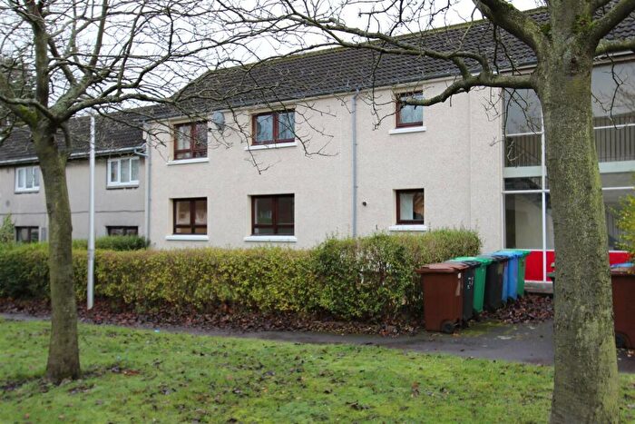 2 Bedroom Flat To Rent In Primrose Court, Rosyth, KY11