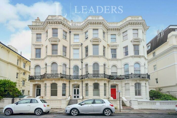 2 Bedroom Apartment To Rent In St Aubyns, Hove, BN3