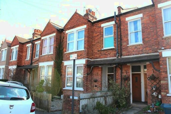 2 Bedroom Flat To Rent In Claremont Road, Harrow, HA3