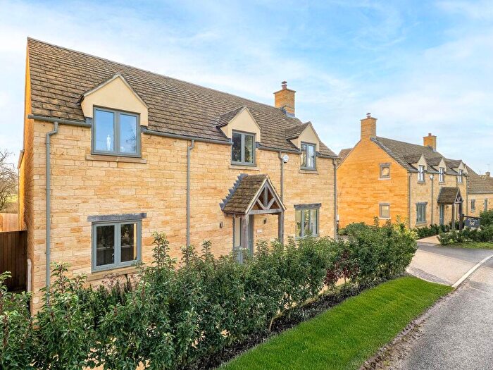 4 Bedroom Detached House To Rent In Lily House, Little Rissington, GL54