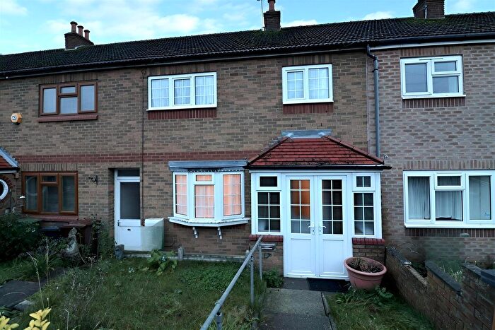3 Bedroom Terraced House For Sale In Ranskill Road, Borehamwood, WD6