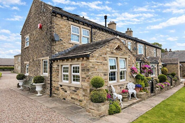 2 Bedroom Cottage For Sale In Chapel Street, Norwood Green, Halifax, HX3