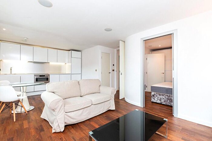 1 Bedroom Apartment To Rent In Islington On The Green, A Islington Green, Angel, Islington, London, N1