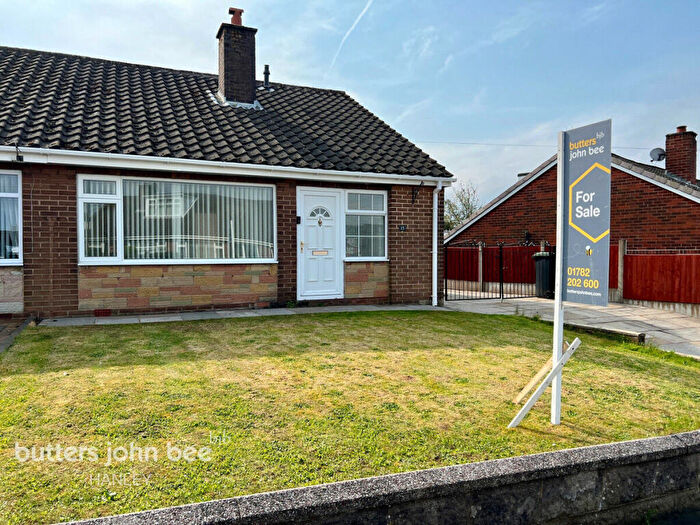 2 Bedroom Semi-Detached Bungalow For Sale In Wallis Way, Stoke On Trent, ST2