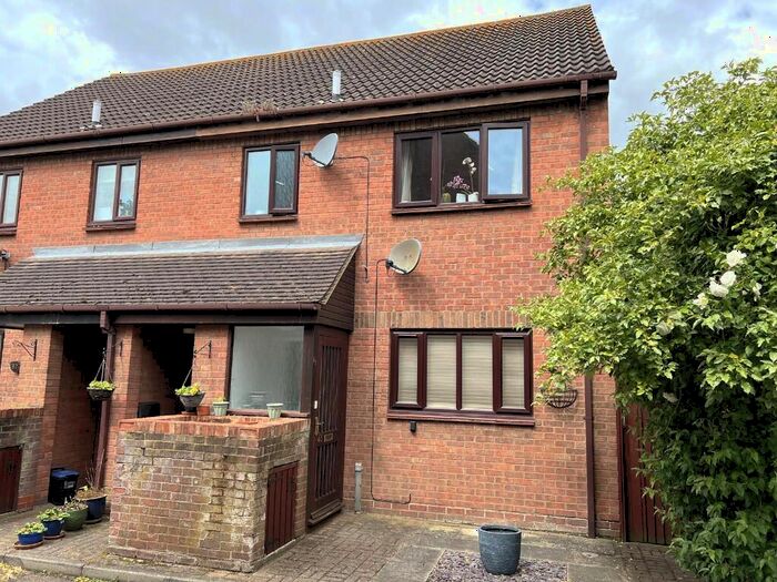 1 Bedroom Apartment To Rent In Wellington Place, Brentwood, CM14