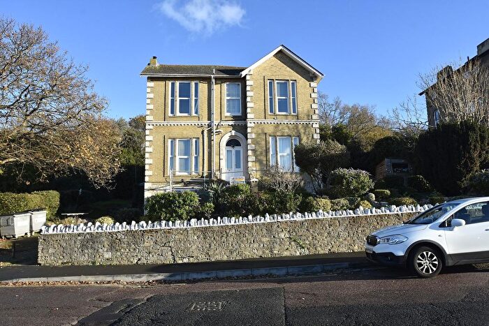 Studio To Rent In West Hill Road, Ryde, PO33