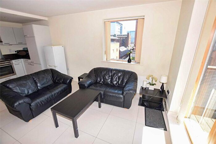 2 Bedroom Flat To Rent In The Foundry, A Lower Chatham Street, Southern Gateway, Manchester, M1