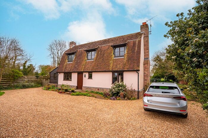 3 Bedroom Detached House For Sale In Streetly End, West Wickham, CB21