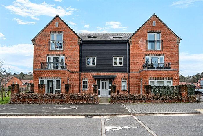2 Bedroom Flat For Sale In Brunswick Road, Deepcut, Camberley, GU16