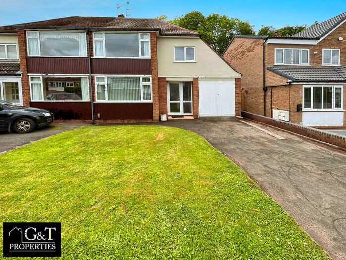 3 Bedroom Semi-Detached House To Rent In Sandhurst Avenue, Stourbridge, DY9