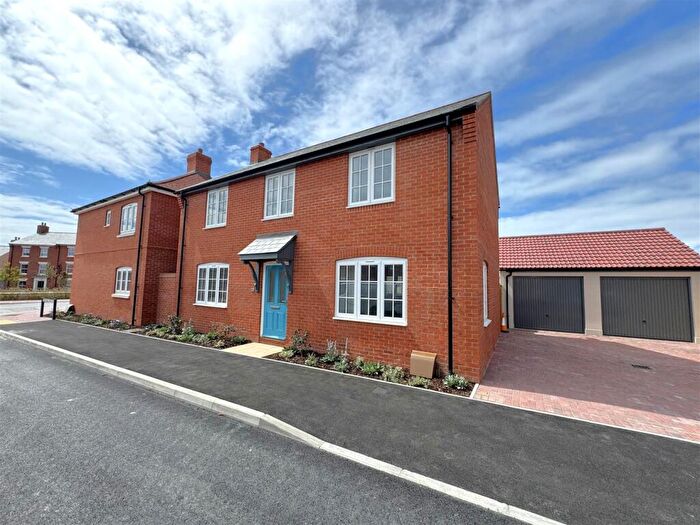 3 Bedroom Detached House For Sale In Constable Crescent, Chesil Reach, Chickerell, DT3