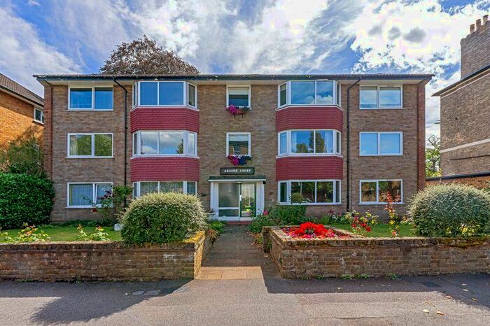 2 Bedroom Flat To Rent In Catherine Road, Surbiton, KT6