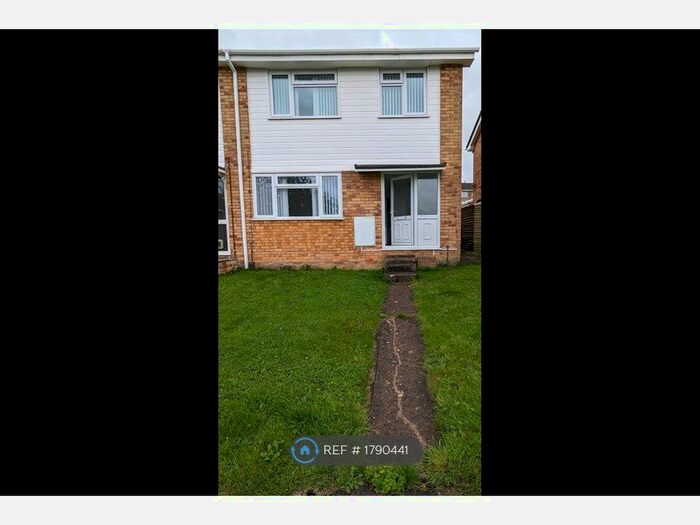 3 Bedroom End Of Terrace House To Rent In Badgeworth, Bristol, BS37