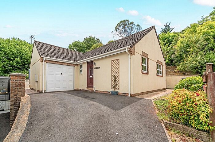 3 Bedroom Detached Bungalow For Sale In Embury Close, Kingskerswell, Newton Abbot, Devon, TQ12