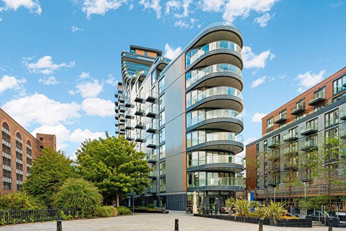 1 Bedroom Flat For Sale In Park Vista Tower, Wapping Lane, London ., E1W