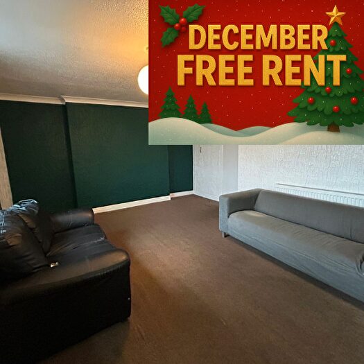 2 Bedroom Flat To Rent In Swinley Road, Wigan, WN1